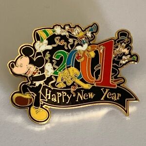Disney Mickey, Donald, Goofy & Pluto - Happy New Year Pin